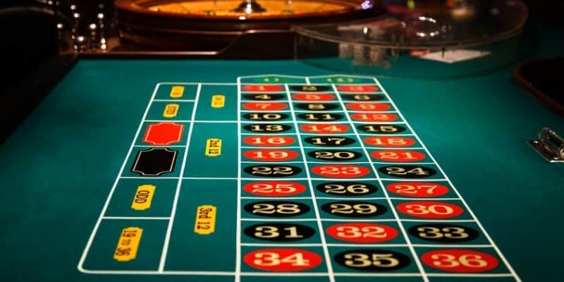 Cách chơi chi tiết cược bên trong khi tìm hiểu Roulette là gì